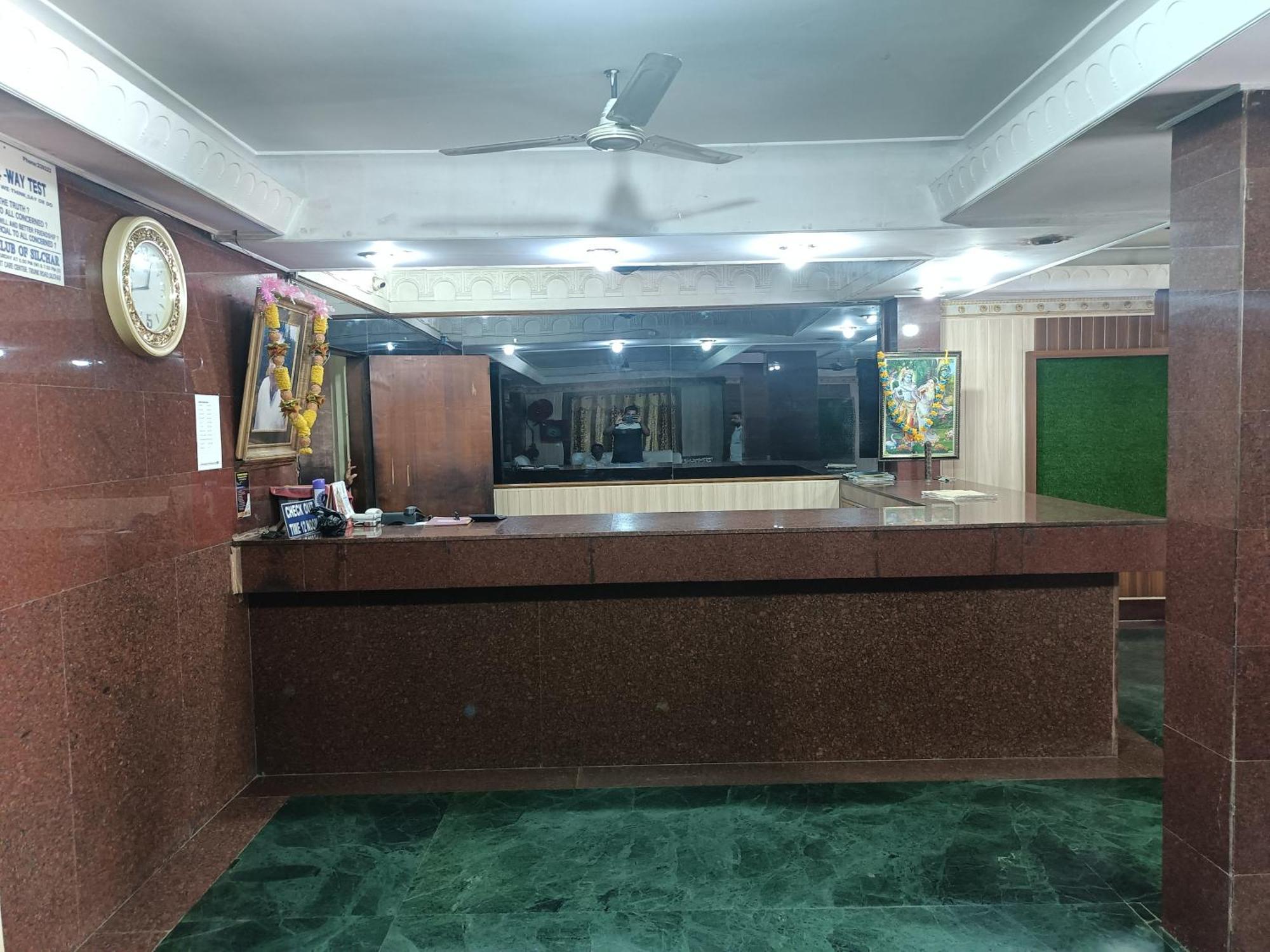 Hotel Sudakshina By Roh Silchar Buitenkant foto