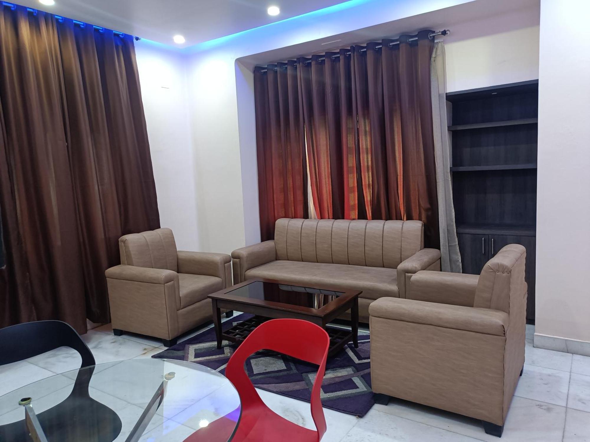 Hotel Sudakshina By Roh Silchar Buitenkant foto