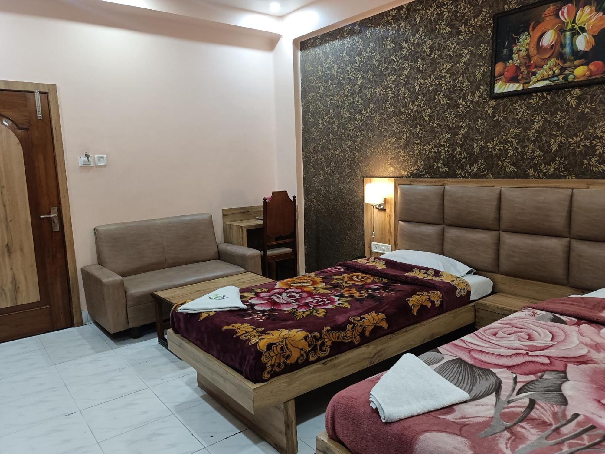 Hotel Sudakshina By Roh Silchar Buitenkant foto